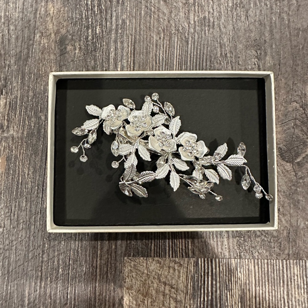 SweetV Wedding Hair Clip Silver Rhinestone